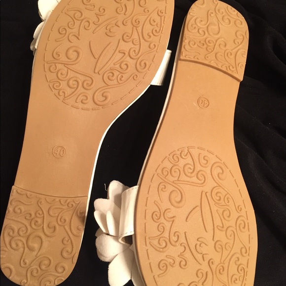 NWOT Spanish summer sandals. - Picture 4 of 6
